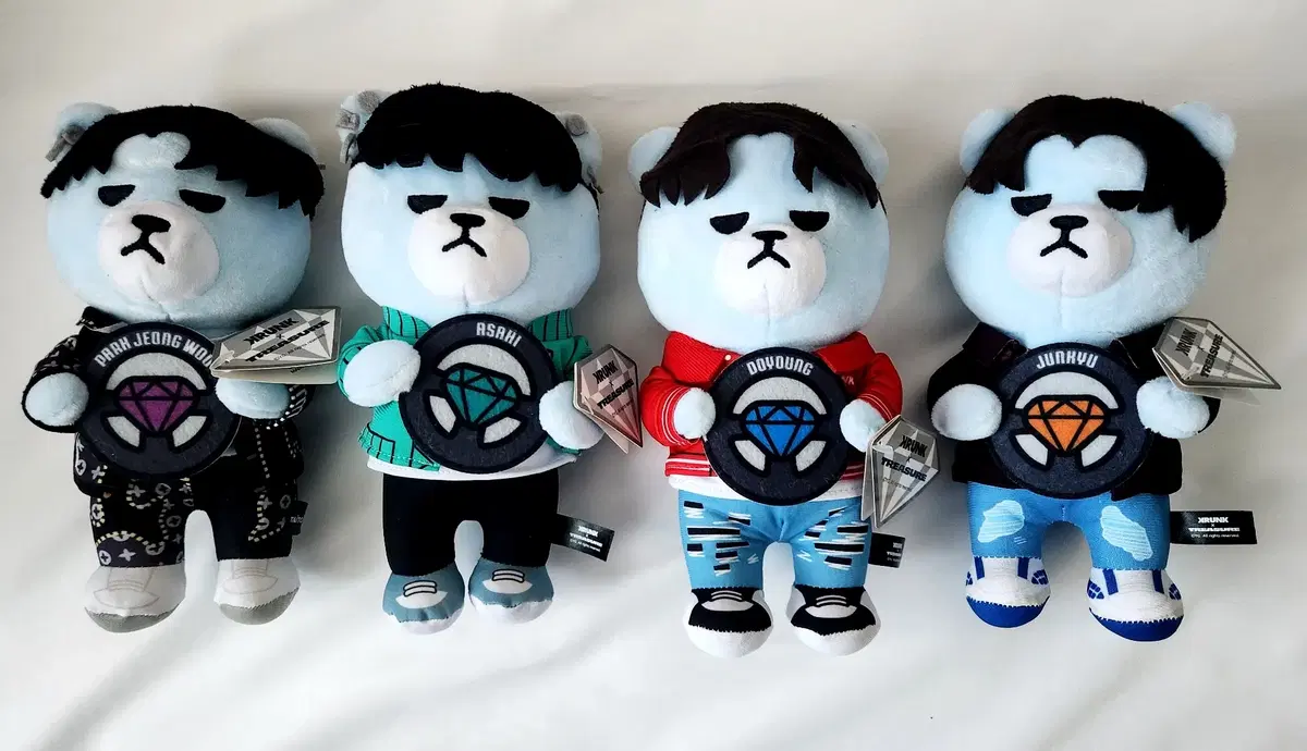 KRUNK TREASURE 콜라보 곰인형 일괄 판매